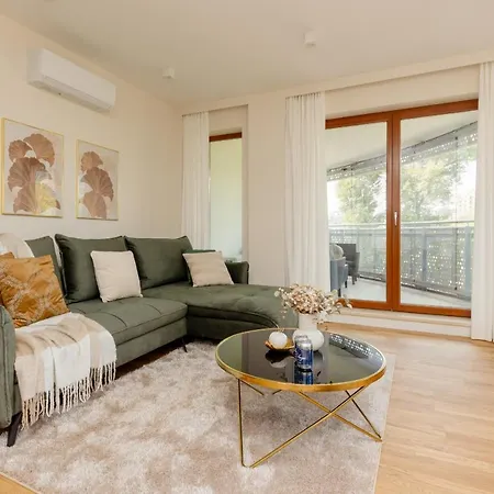 Deluxe Wronia 45 With Ac, Parking & Balcony By Renters Prestige Apartment Warsaw